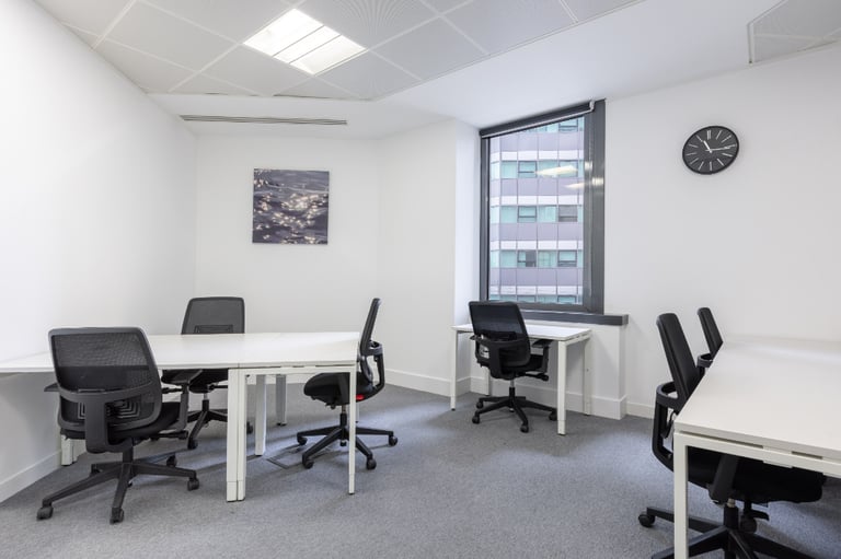 Widnes - WA8 6UD, Access to professional office space for 4 people in Regus Widnes, Green Oaks