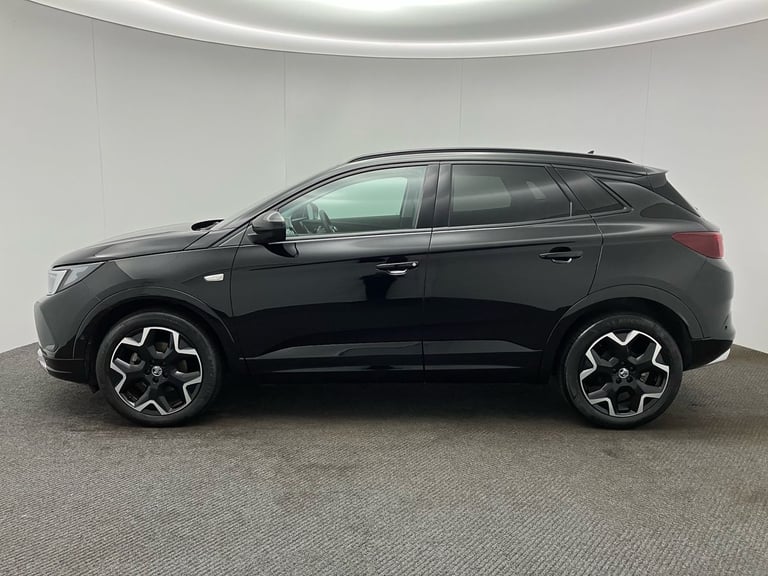 2022 Vauxhall Grandland 1.2 Turbo Ultimate 5dr Hatchback PETROL Manual