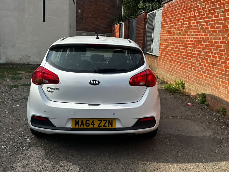 Kia, CEED, Hatchback, 2014, Manual, 1396 (cc), 5 doors