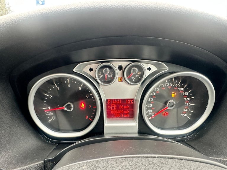 2010 Ford Focus 1.6 Titanium 5dr HATCHBACK Petrol Automatic