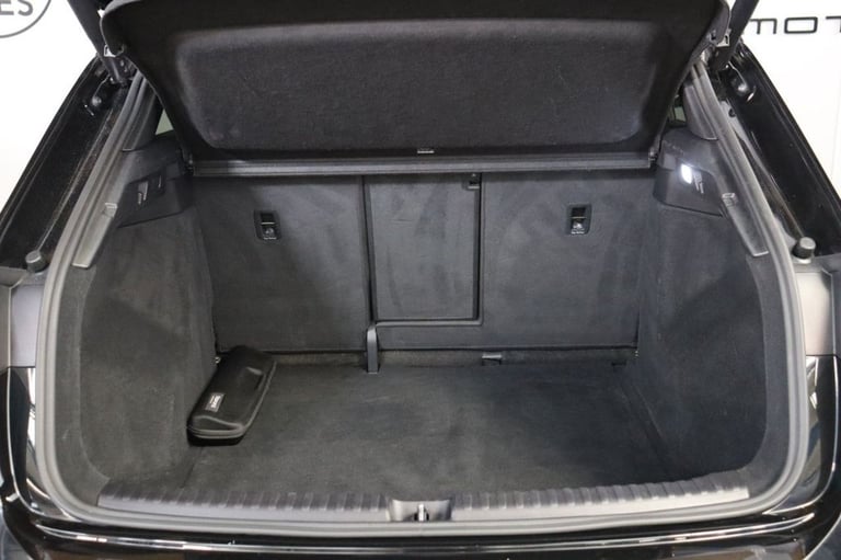 2023 Audi Q4 e-tron 35 S line SUV 5dr Auto 55kWh (APPLE CAR PLAY) ESTATE ELECTRIC Automatic