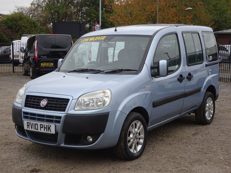 2010 (10) FIAT DOBLO DYNAMIC 1.4 8V PETROL *ONLY 24,000 MILES* (4 SEATS + W/CH)