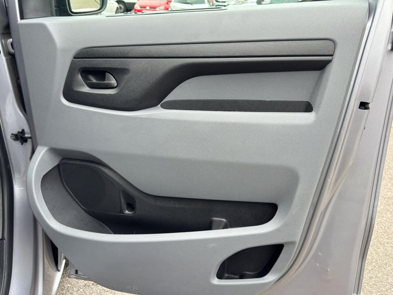 2022 Toyota PROACE CITY Verso 1.5D Combi Medium 5dr MPV DIESEL Manual