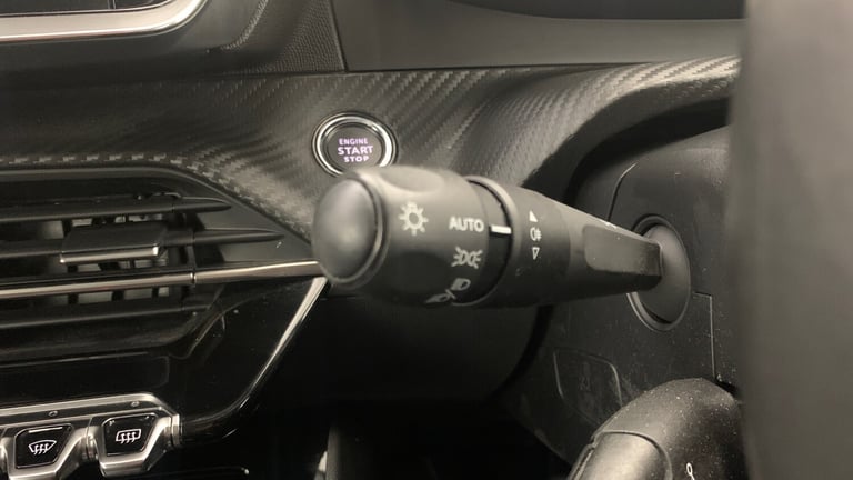 2022 Peugeot 2008 1.2 PureTech Allure Premium SUV 5dr Petrol Manual Euro 6 (s/s) (100 ps) SUV Pet...