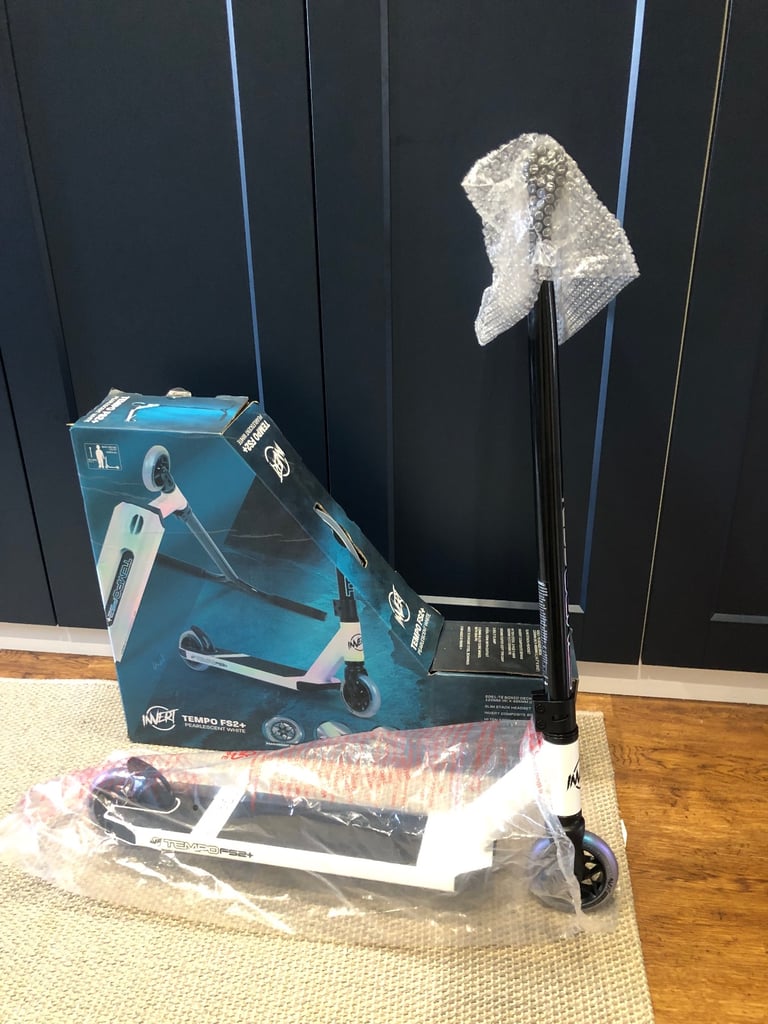 Scooter Invert Tempo FS2+  ** New **