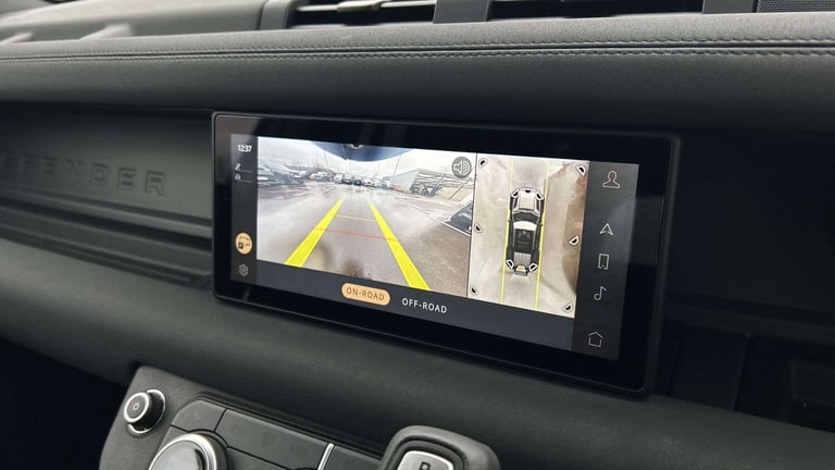  Land Rover Defender 3.0 D250 X-Dynamic SE 110 5dr Auto SUV Diesel Automatic