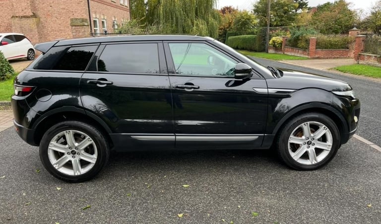2013 LAND ROVER RANGE ROVER EVOQUE 2.2 TD4 PURE TECH FULL MOT JUST SERVICED WOW!
