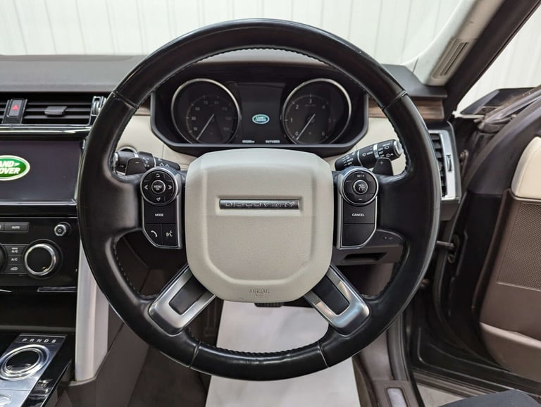 2017 Land Rover Discovery 2.0 Discovery HSE SD4 Auto 4WD 5dr SUV Diesel Automatic