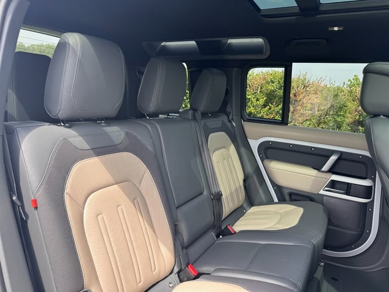 2021 Land Rover Defender 110 X-DYNAMIC HSE D300 7 SEATS WITH HAWKE CONVERSION SUV Diesel Automatic