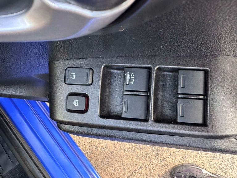 2011 Honda Jazz 1.4 i-VTEC ES 5dr HATCHBACK PETROL Manual