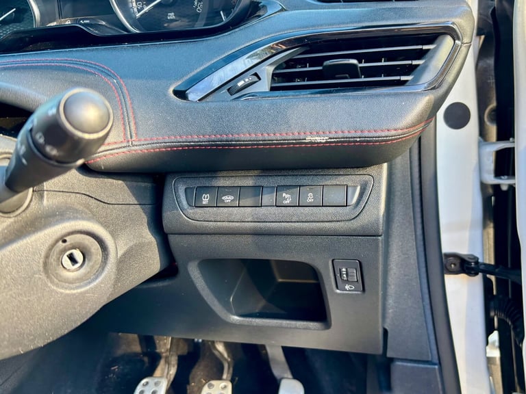 2016 Peugeot 208 1.6 THP GTi 3dr HATCHBACK Petrol Manual