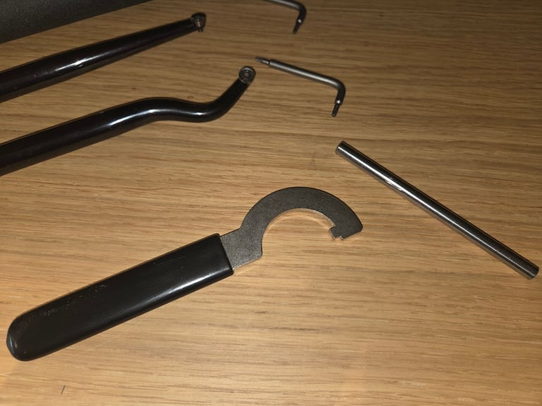 Axminster evolution series carbide tipped woodturning chisel system lathe wood turning