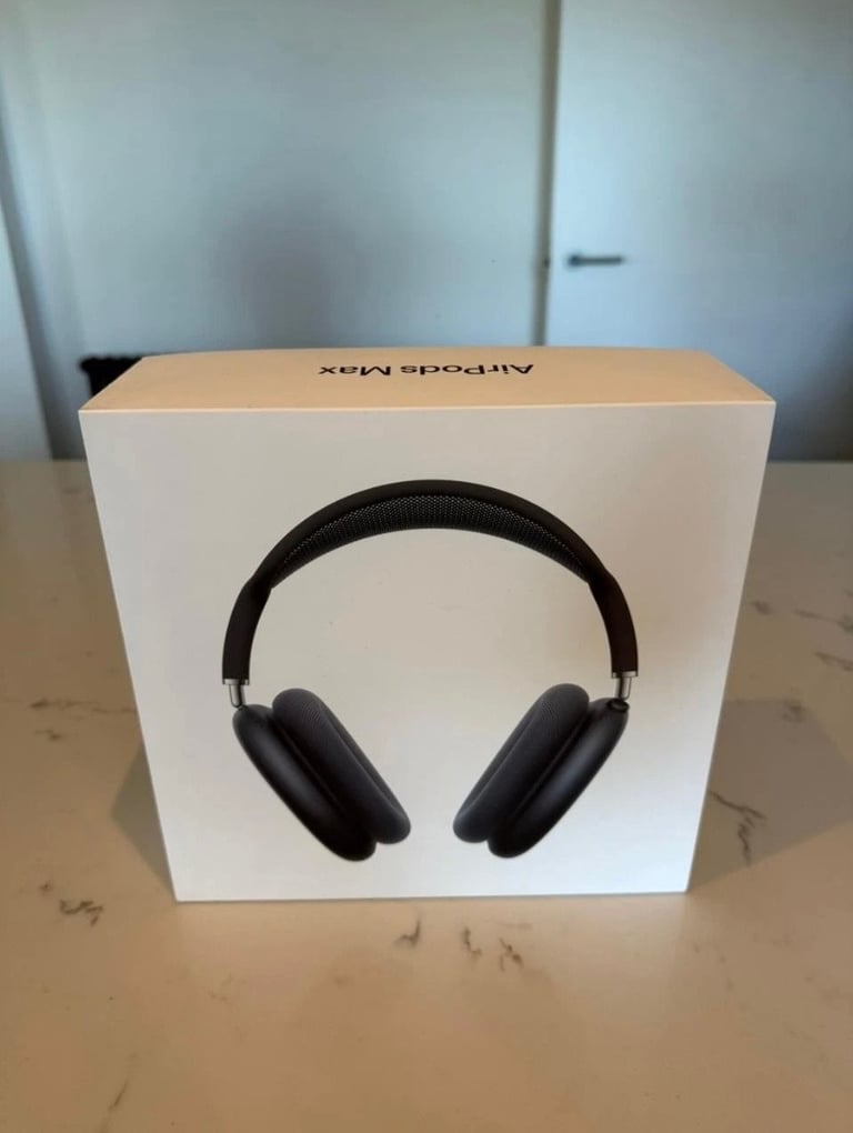 image for Apple Genuine Airpod Max Midnight