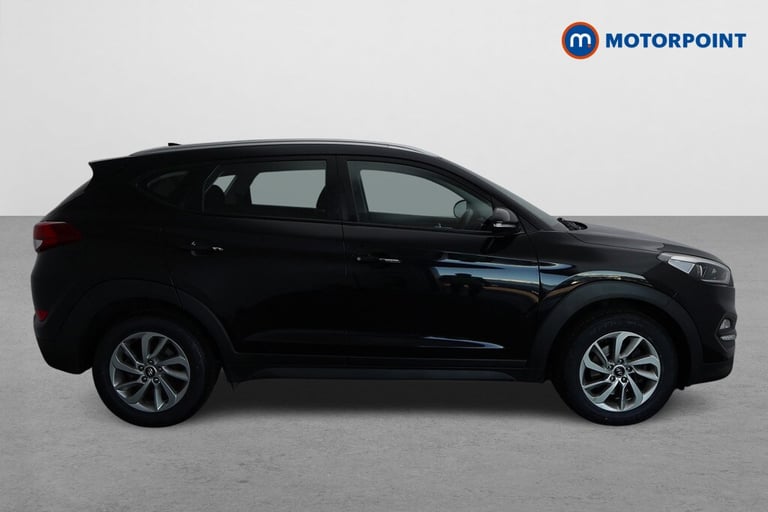 2017 Hyundai TUCSON 1.7 CRDi Blue Drive SE Nav 5dr 2WD SUV Diesel Manual