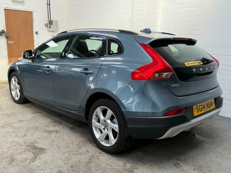 2014 Volvo V40 1.6 D2 Lux Powershift Euro 5 (s/s) 5dr HATCHBACK Diesel Automatic
