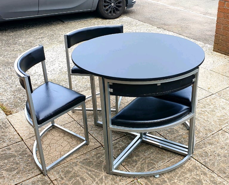 Table and chairs. Small, round, modular 