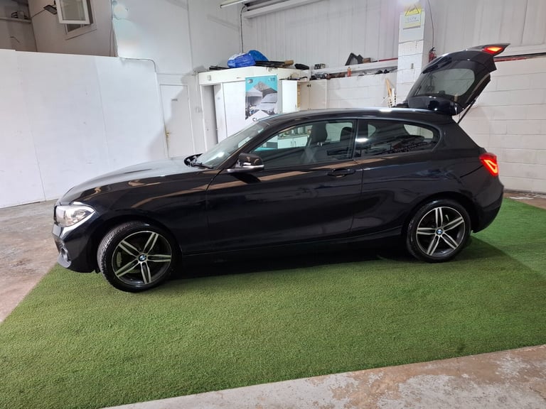2018 BMW 1 Series 118i [1.5] Sport 3dr [Nav] HATCHBACK Petrol Manual
