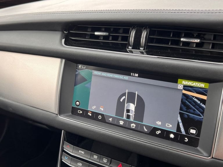 2019 68 JAGUAR XF 2.0I PORTFOLIO GPF SPORTBRAKE 5DR PETROL AUTO EURO 6 (S/S) (25