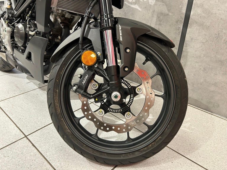 75/2025 Honda CB125R - ONLY 532 MILES!! - STUNNING!