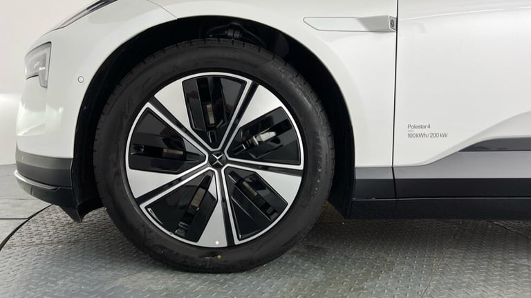 2025 Polestar Polestar 4 Polestar 4 Long range Single motor -Pilot-Plus-Privacy Glass Estate Elec...
