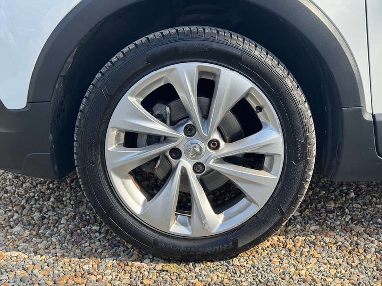 2019 Vauxhall Crossland X 1.2T ecoTec [110] SE 5dr [6 Speed] [S/S] HATCHBACK PETROL Manual
