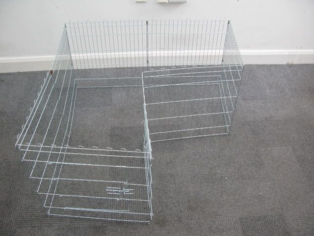 Playpen for pets . 8 sections each 60cm*60cm . Folding
