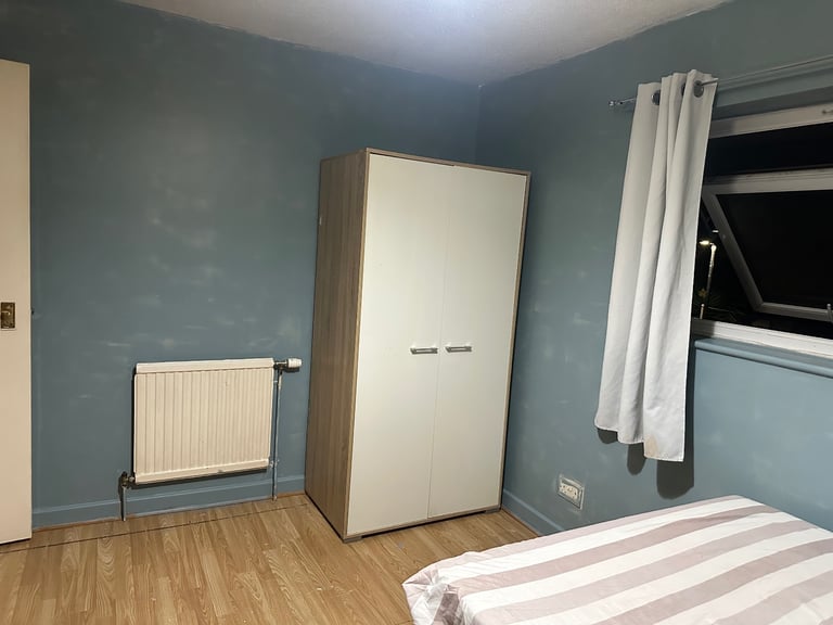 Double bedroom near to university 