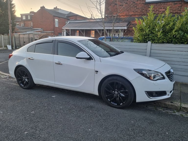 Vauxhall, INSIGNIA, Hatchback, 2013, Manual, 1956 (cc), 5 doors