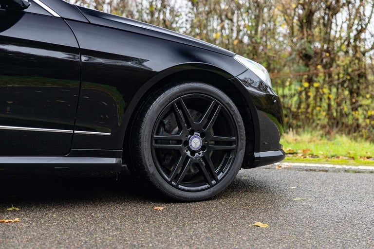 2010 Mercedes-Benz E Class E500 Sport 2dr Tip Auto COUPE Petrol Automatic