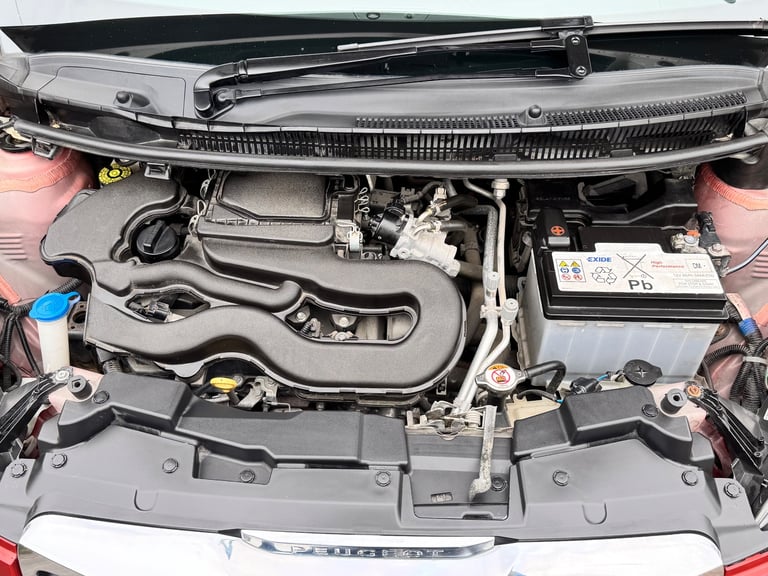 ** Peugeot 108 Collection 70 Reg 2020 1.0l Petrol 5-dr Manual **