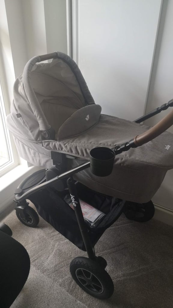 TRIO baby car seat(with ISO fix), baby pram toddler stroller (rain cover included)