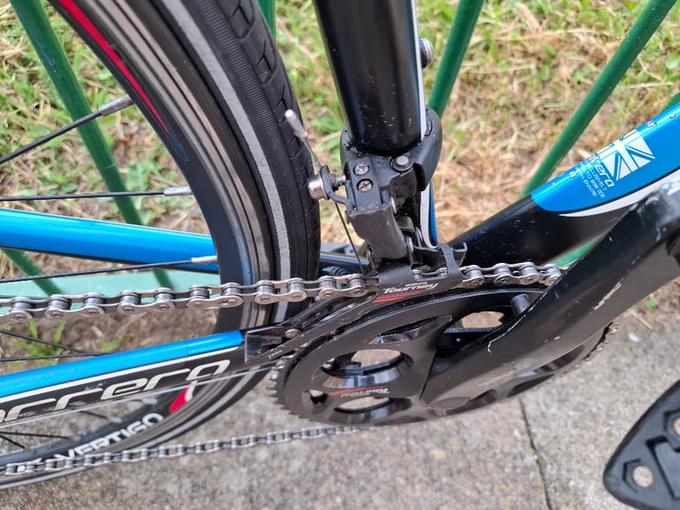 Carrera Zelos Ltd Road Bike Size M Black & Blue 21" Frame, 14 Speed, 700C Wheels