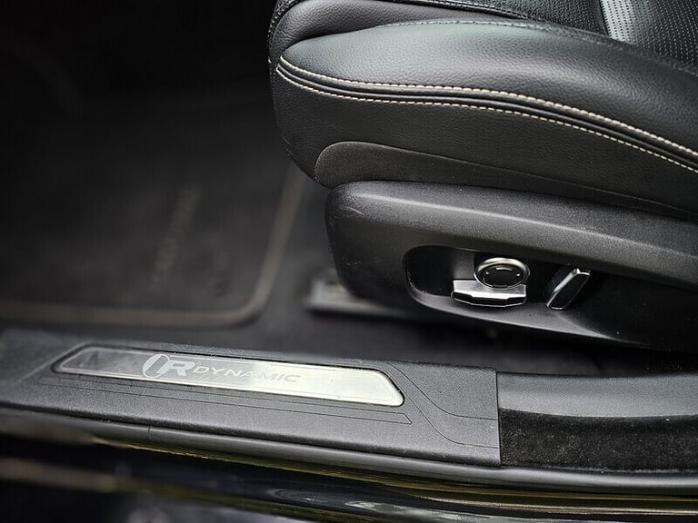 2021 Jaguar XE D200 MHEV R-Dynamic SE Saloon Diesel Automatic