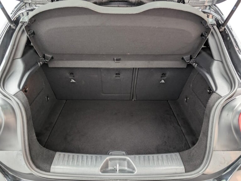 2018 Mercedes-Benz A-Class 2.1 A200d AMG Line (Premium Plus) Hatchback 5dr Diesel 7G-DCT Euro 6 (...