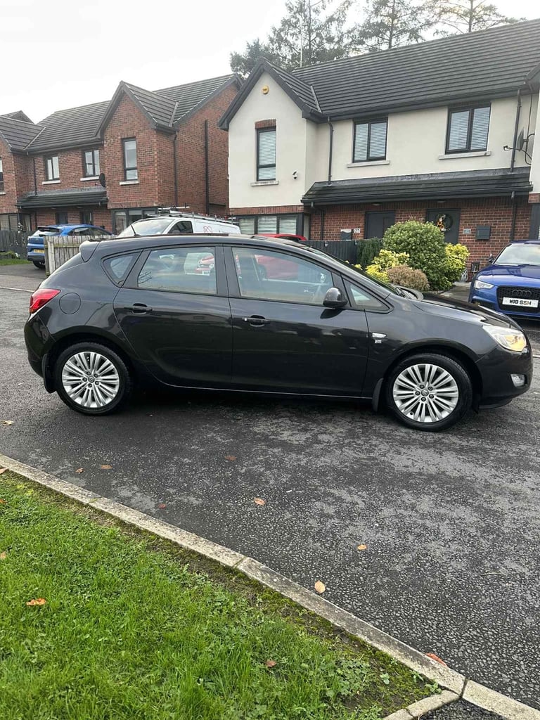 image for Vauxhall, ASTRA, Hatchback, 2011, Manual, 1398 (cc), 5 doors