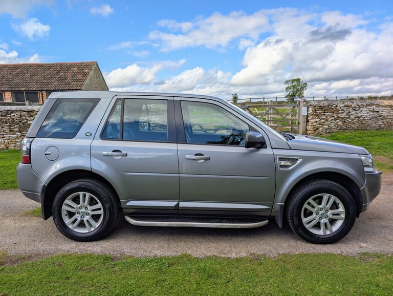 2013 Land Rover Freelander 2 2.2 SD4 XS 5dr Auto ESTATE Diesel Automatic