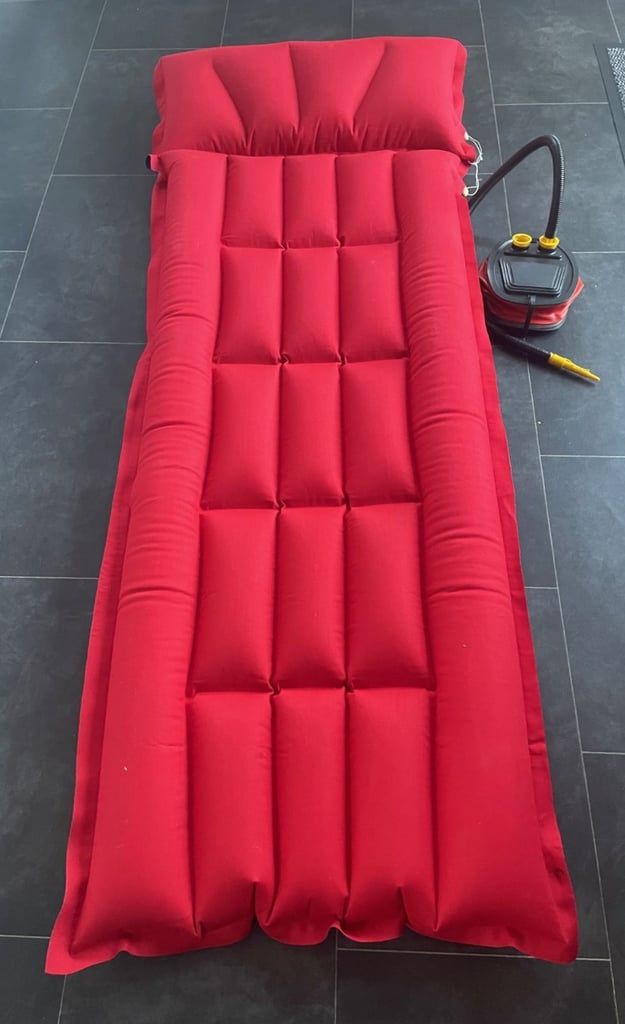 Christmas Guest Bed, Single Camping Bed / Sun Lounger / Portable Guest Bed.  One Rubber Blow Up
