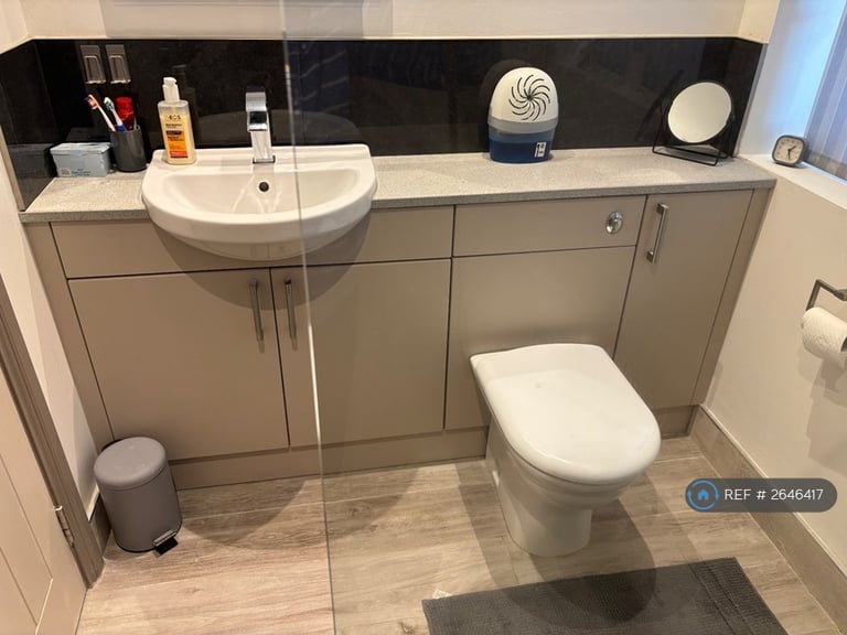 1 bedroom house in Outside Guest Suite At Easthampnett , Easthampnett, Chichest (1 bed) (#2646417)