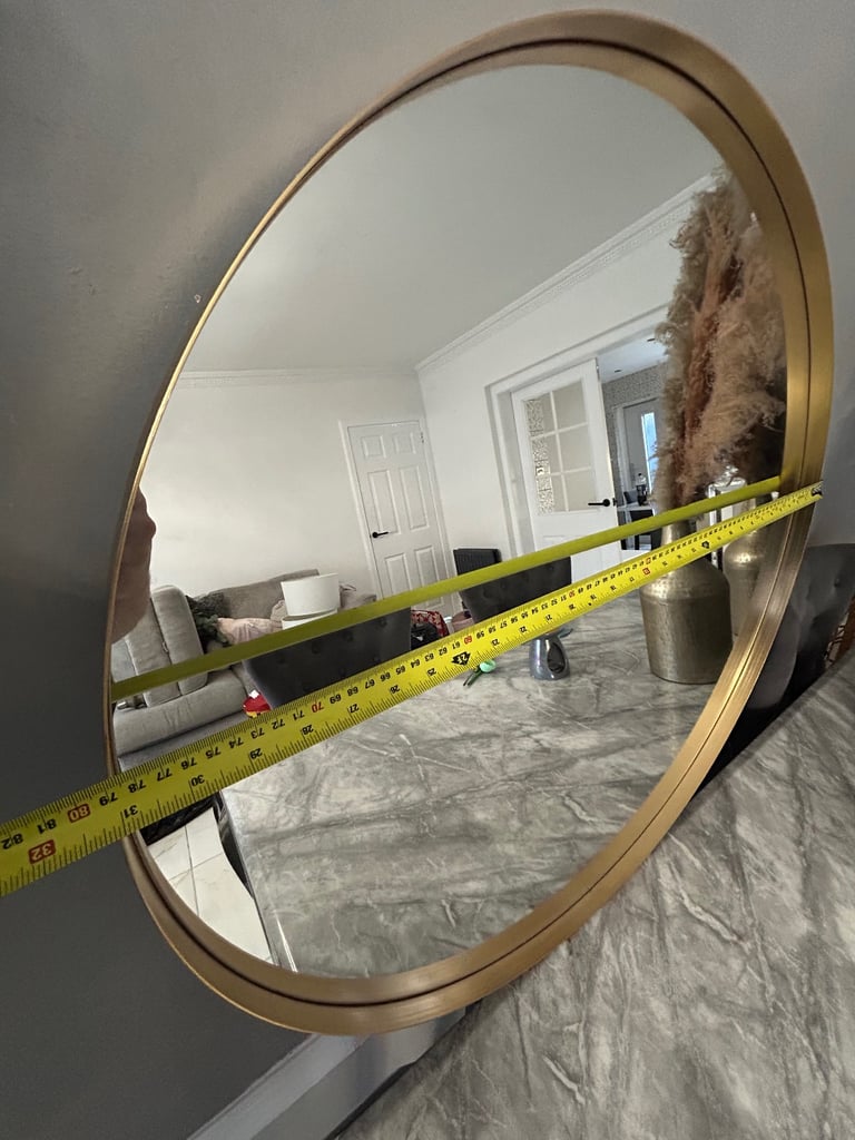 Gold clock, tables mirror lampsx2 vases 