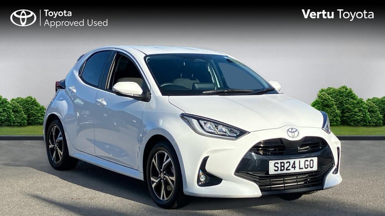 2024 Toyota Yaris 1.5 Hybrid Design 5dr CVT Hybrid Hatchback Hatchback Hybrid Automatic