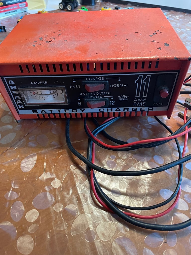 A Saar car battery charger. 11A RMS. Good working order. 