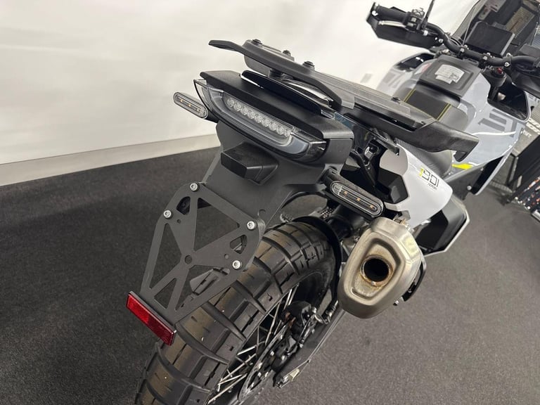 2025 Husqvarna Street NORDEN 901 Petrol grey 6 Speed