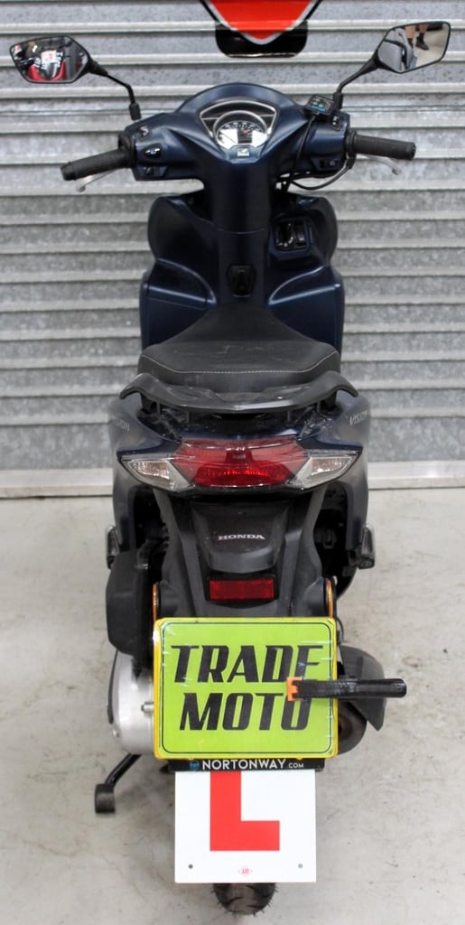 2023 23 HONDA NSC 110 VISION GREY TRADE SALE KEYLESS 19K NEW MOT SCOOTER NSC110