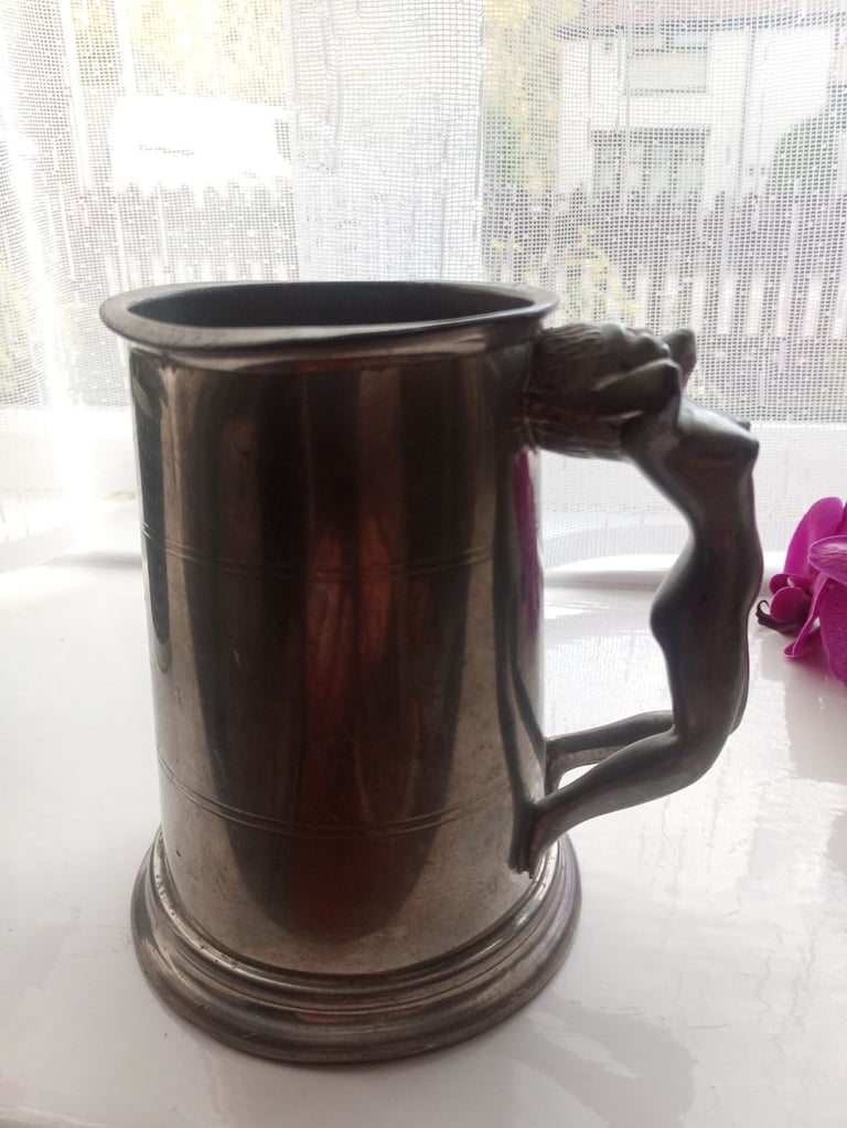 Pewter tankard 
