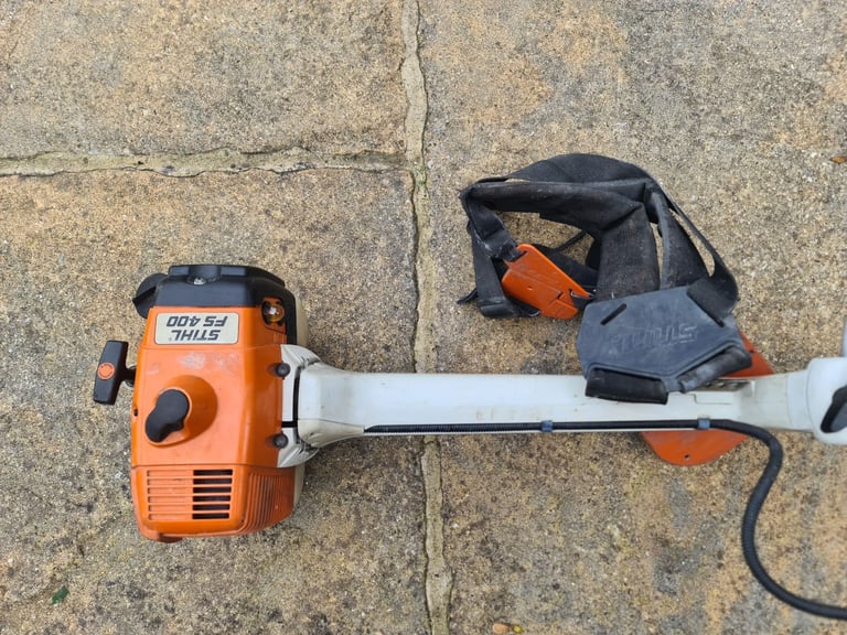 Stihl FS400 petrol strimmer