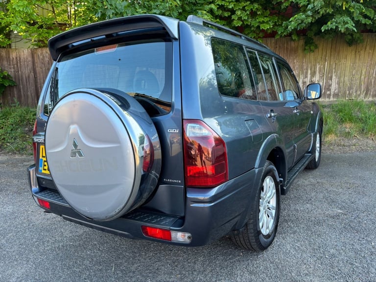 2005 Mitsubishi Shogun 3.5 V6 GDI Elegance 5dr Auto ESTATE Petrol Automatic