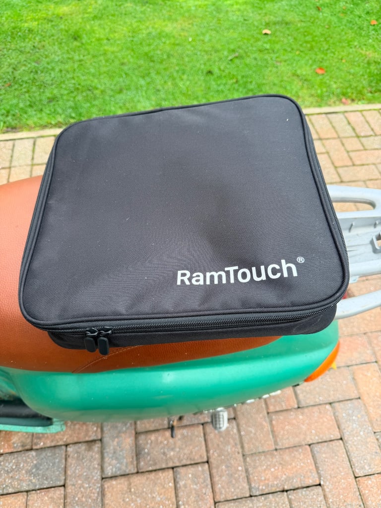 EV 13A charger (3pin)