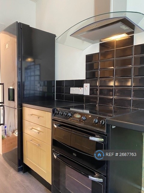 2 bedroom flat in Seamore Street, Largs, KA30 (2 bed) (#2687763)