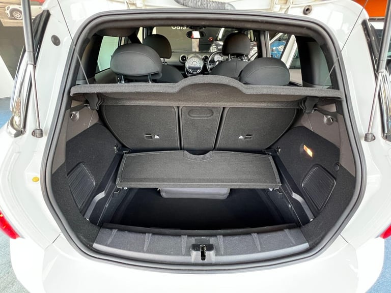 2011 MINI Countryman 1.6 Cooper Euro 5 (s/s) 5dr HATCHBACK Petrol Manual