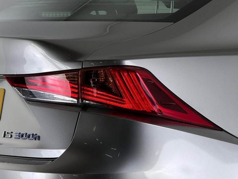 2018 Lexus IS 300h Executive Edition 4dr CVT Auto SALOON PETROL/ELECTRIC Automatic